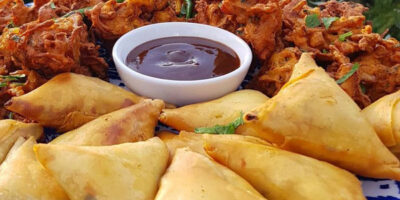 7 SPICE SPECIAL ONION BHAJI or VEGETABLE SAMOSA