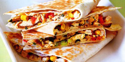 CHICKEN OR PANEER QUESADILLAS